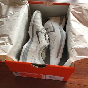 NIKE Lunar Empress Golf Sneakers - like new